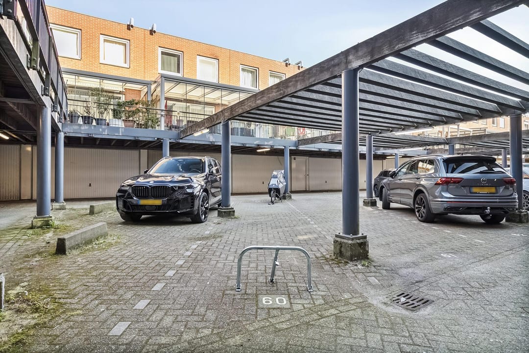 Photo 26 of Piet Paaltjensplein 60