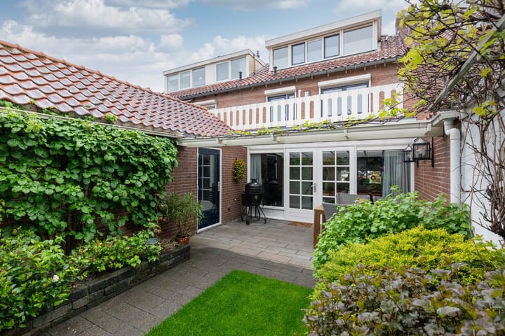 Photo 50 of Ariënsstraat 25