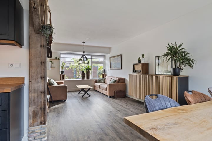 Foto 10 van J.W. Schuurmanstraat 81