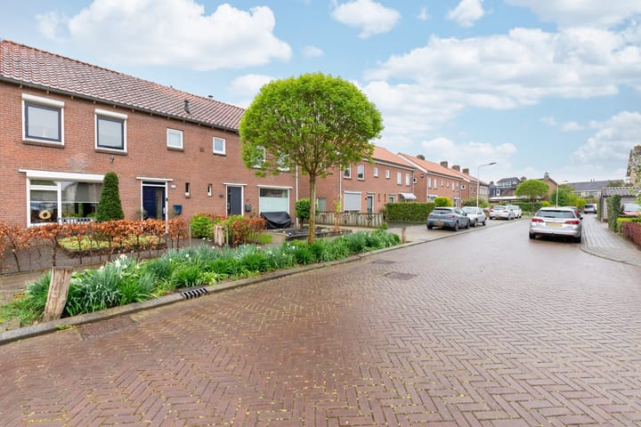 Photo 61 of Ariënsstraat 25