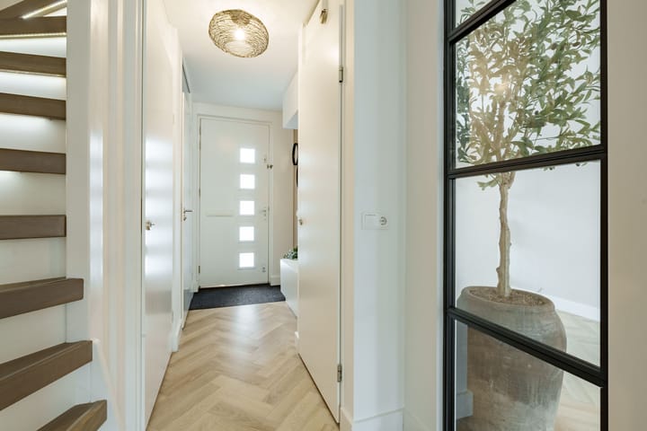 Photo 14 of Jan van Beershove 14