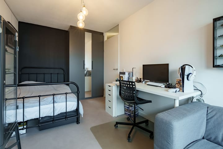 Photo 18 of Jan van Beershove 14