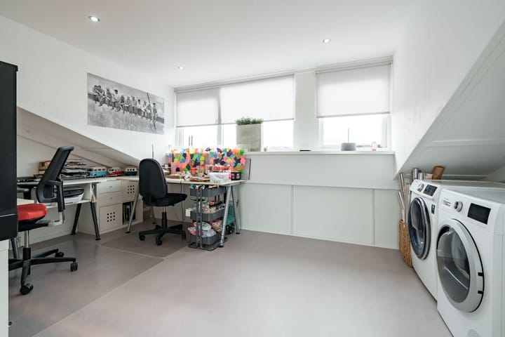 Photo 21 of Jan van Beershove 14