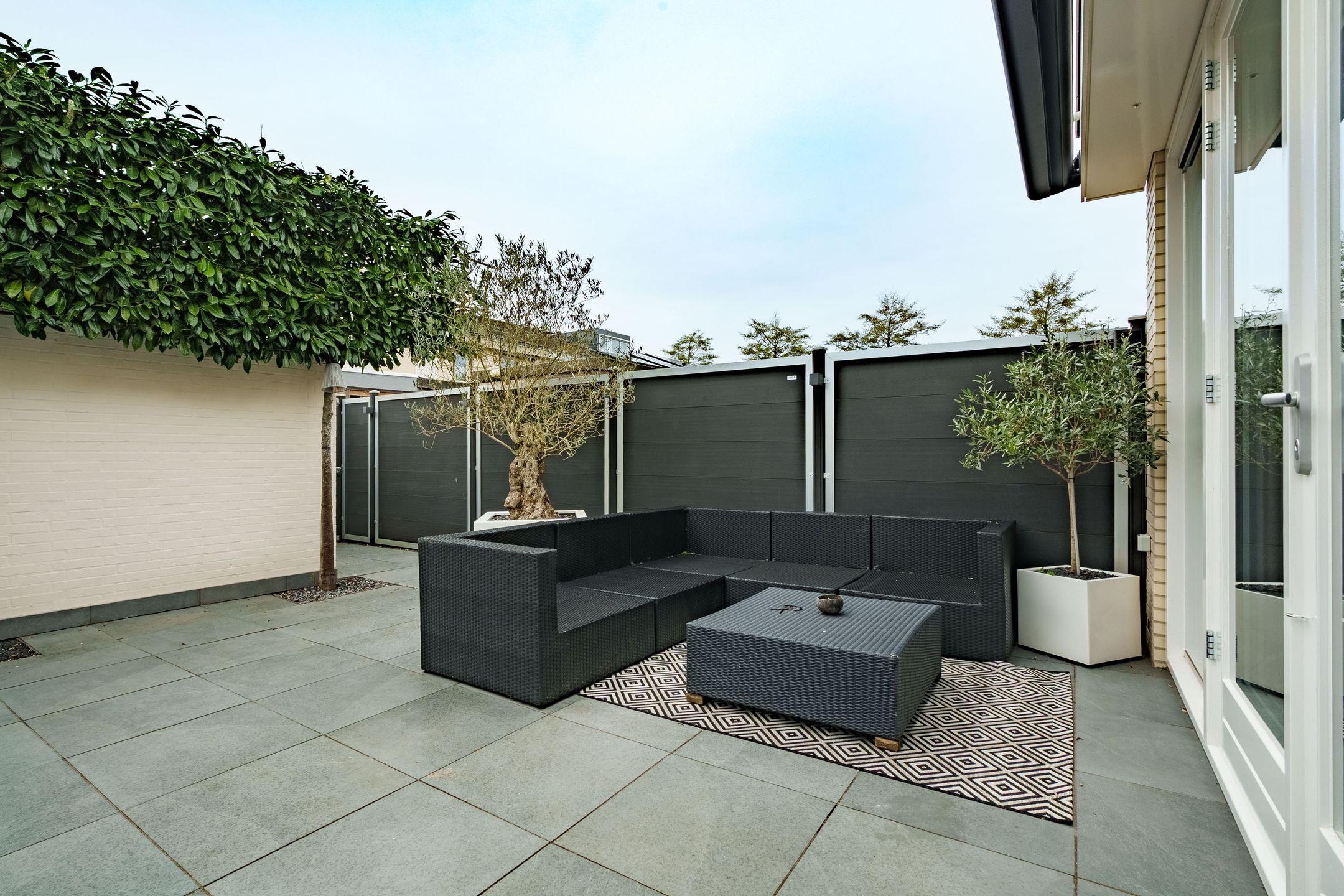 Photo 24 of Jan van Beershove 14