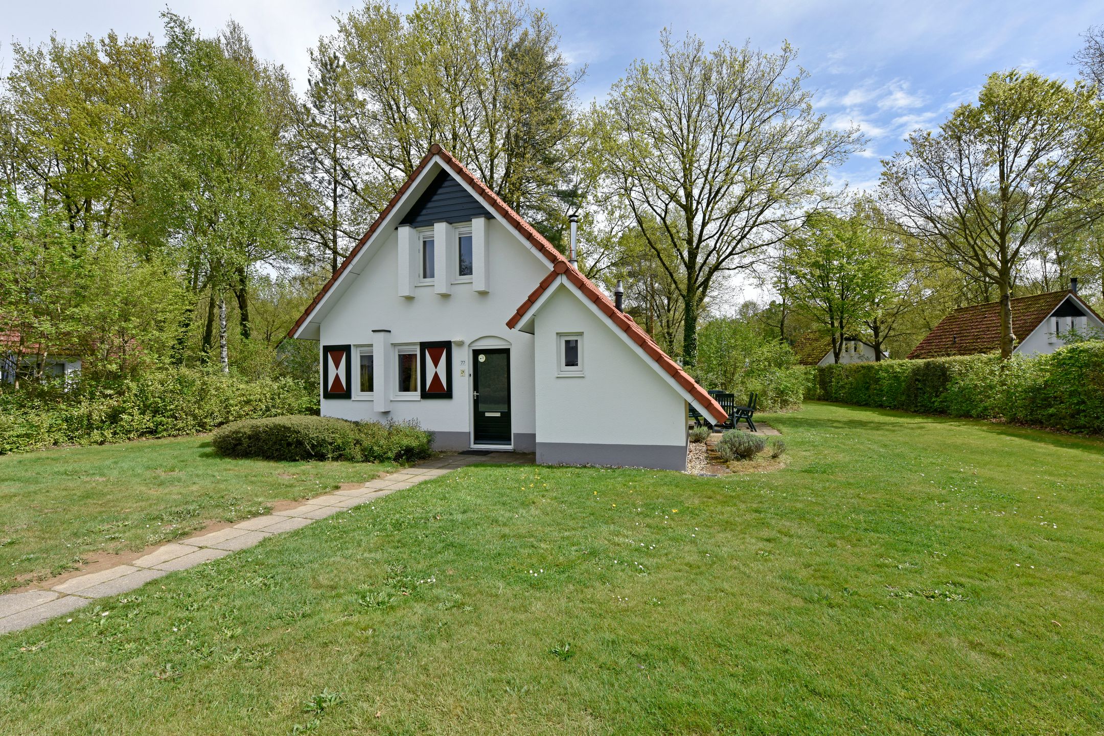 Foto 3 van Zwembadweg 1-077