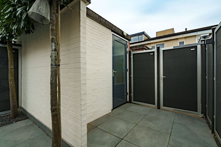 Photo 26 of Jan van Beershove 14