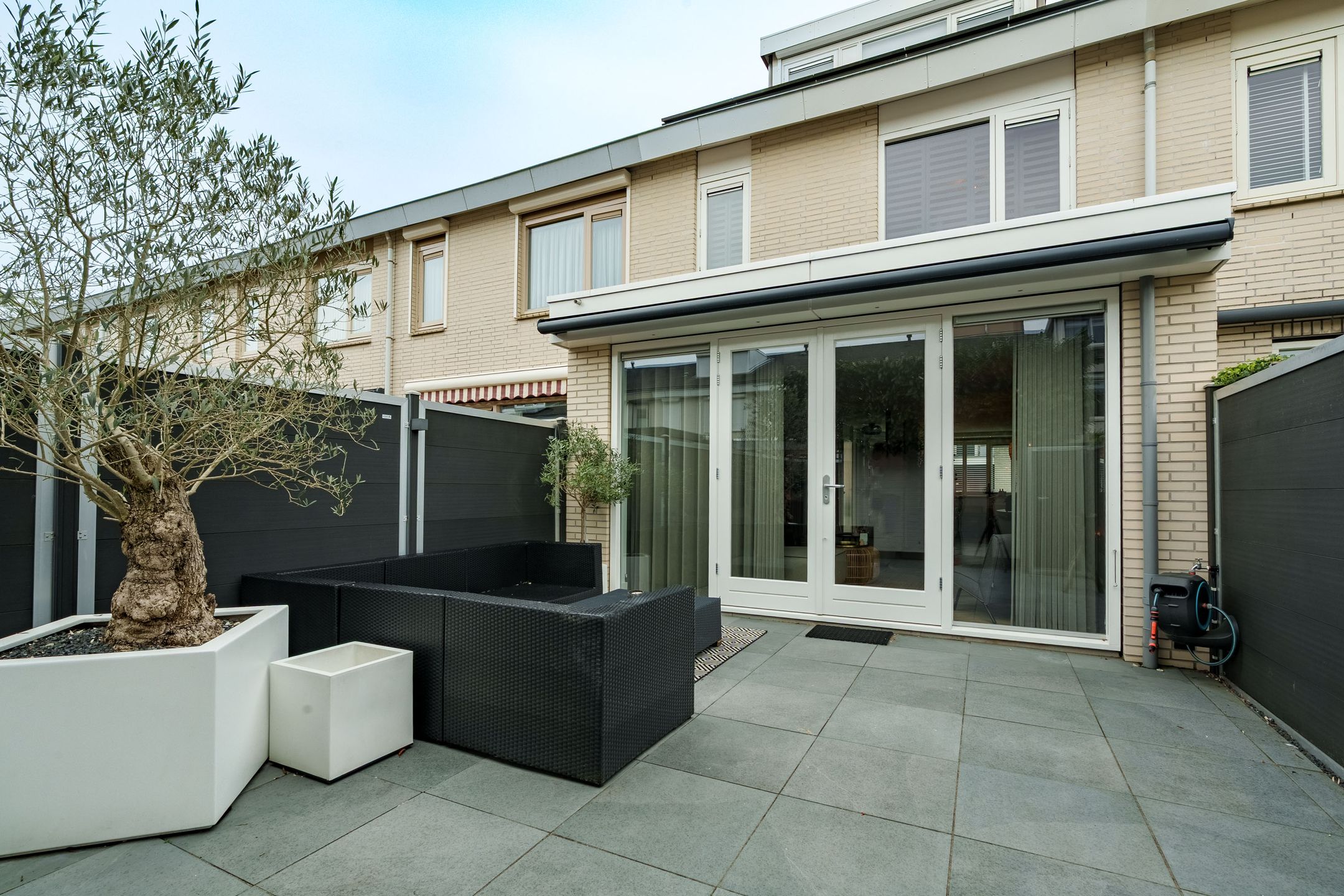 Photo 27 of Jan van Beershove 14