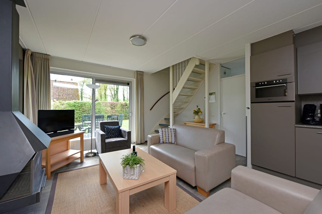 Foto 8 van Zwembadweg 1-077