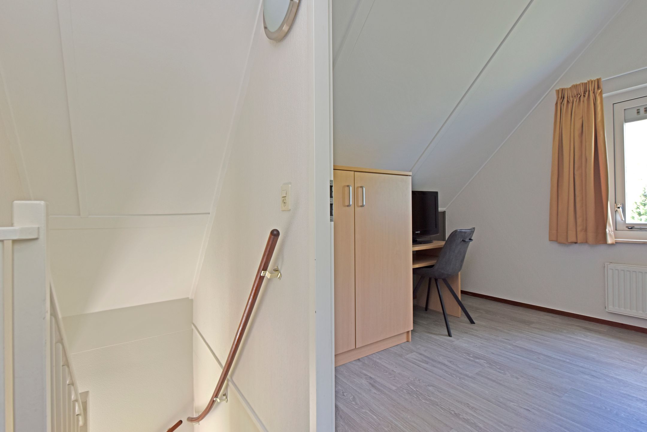 Foto 18 van Zwembadweg 1-077