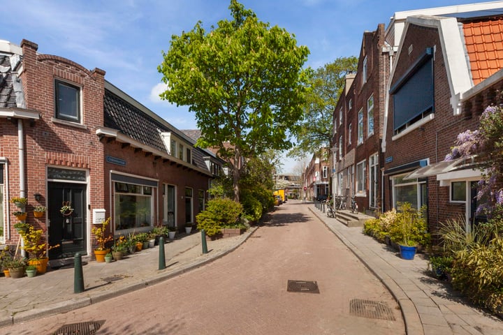Châlonsstraat 1
