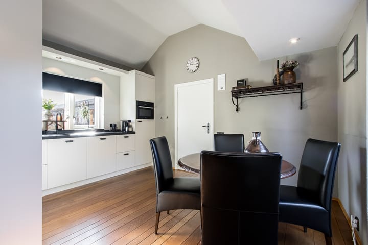 Photo 4 of Vervoornestraat 12