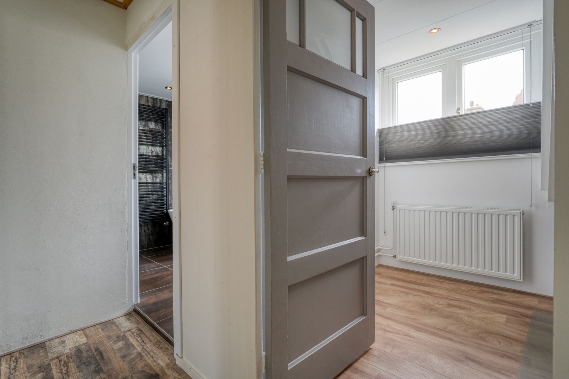 Photo 12 of Jan van Galenstraat 14