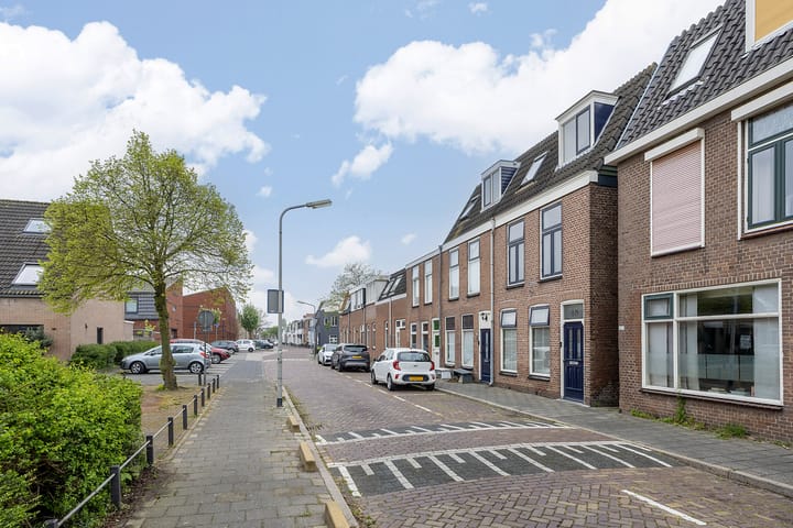 Foto 4 van Heemskerkerweg 48