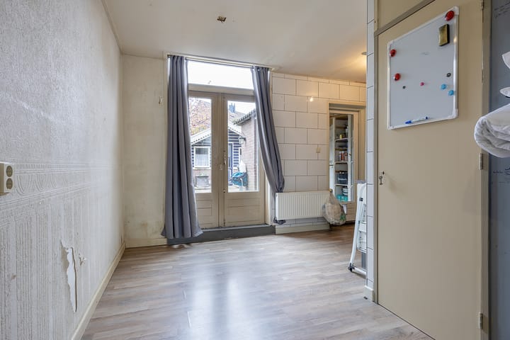 Foto 19 van Heemskerkerweg 48