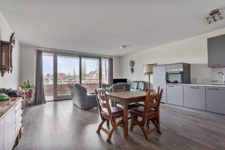 Foto 7 van Bloemenhof 61