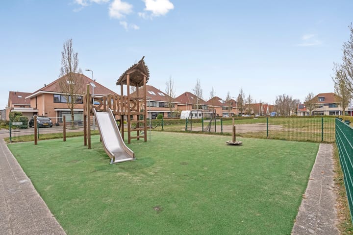 Foto 24 van Bloemenhof 61