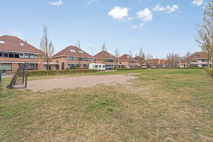 Foto 25 van Bloemenhof 61