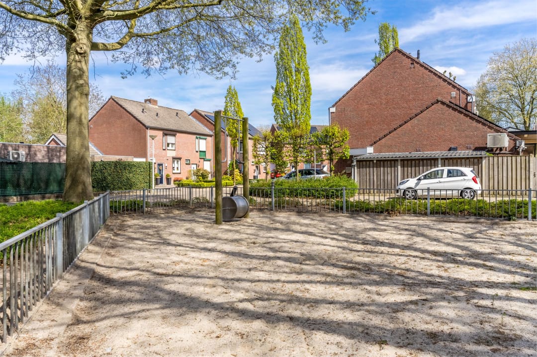 Foto 38 van Leliestraat 47