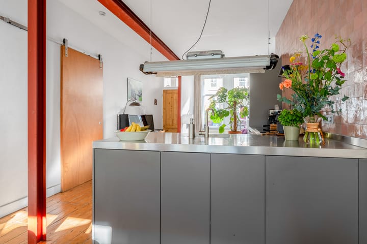 Photo 16 of Zestienhovenstraat 34