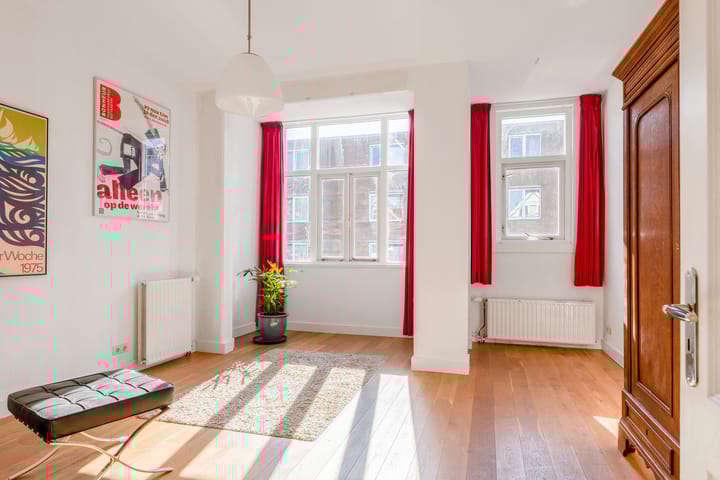 Photo 22 of Zestienhovenstraat 34