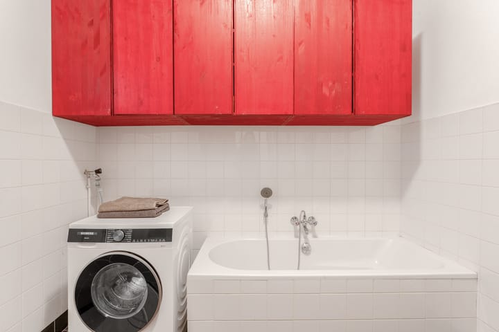 Photo 32 of Zestienhovenstraat 34