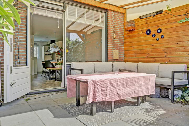 Foto 19 van La Fontainestraat 152