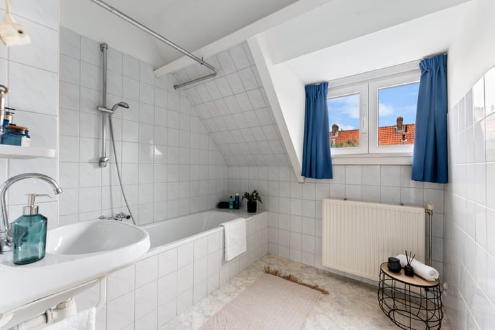 Foto 24 van Duizendschoonstraat 8-A