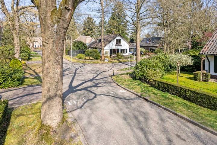 Foto 2 van Astridlaan 1