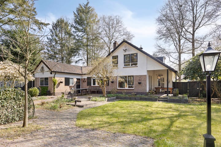 Foto 47 van Astridlaan 1