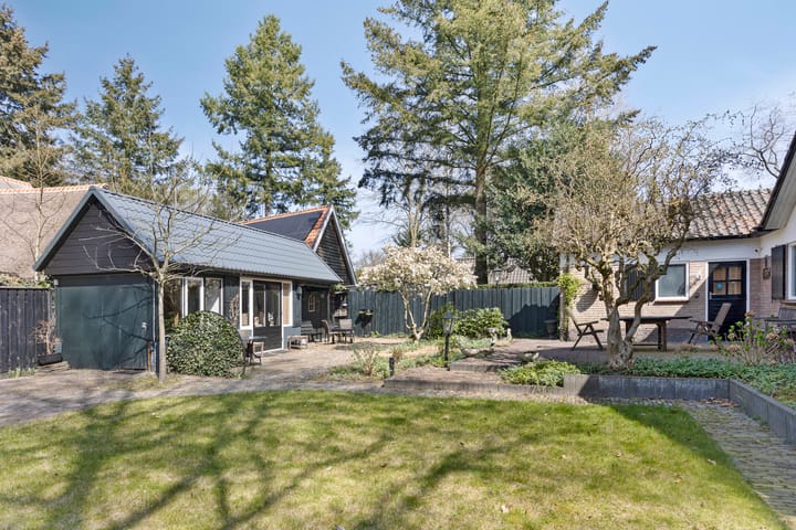 Foto 50 van Astridlaan 1