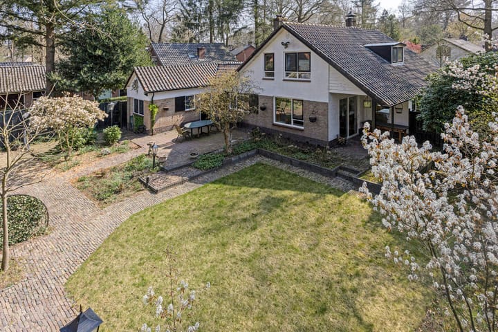 Foto 53 van Astridlaan 1