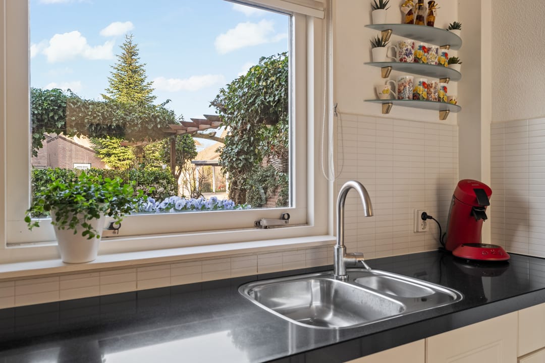 Photo 13 of Ferdinand Huyckburg 46