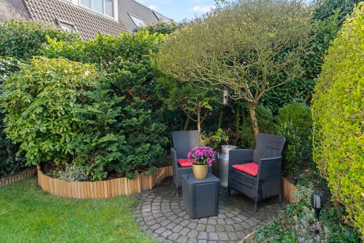 Photo 30 of Ferdinand Huyckburg 46