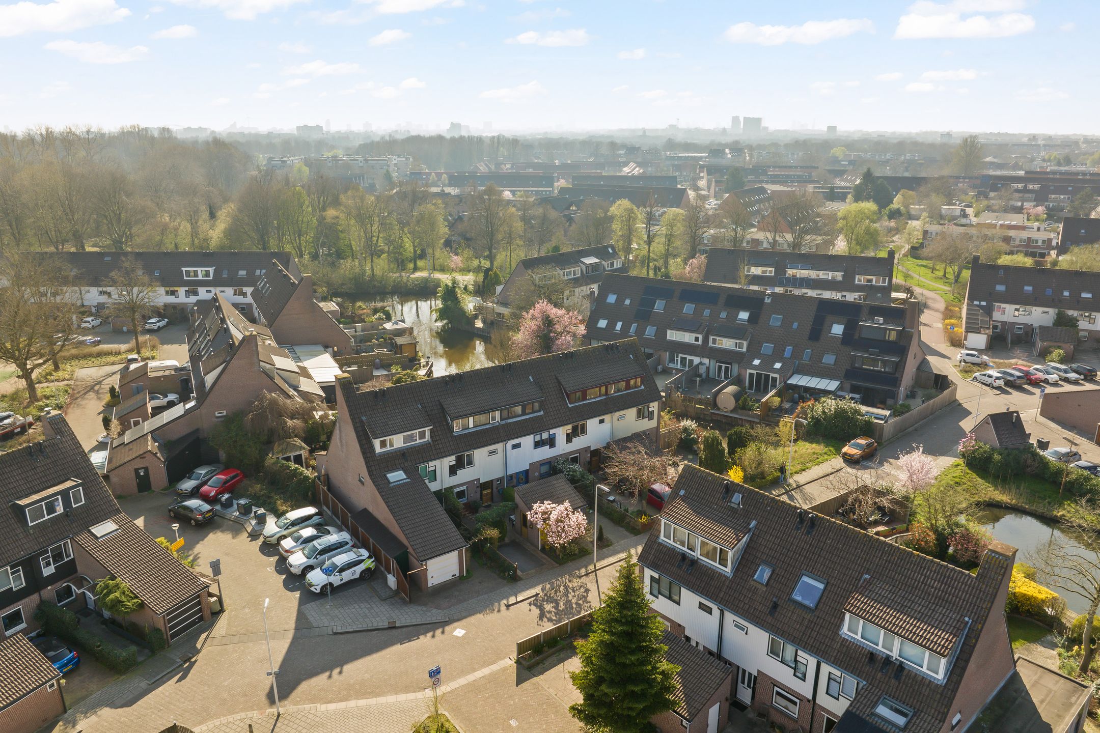 Photo 33 of Ferdinand Huyckburg 46