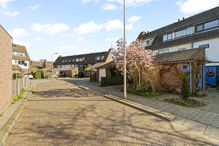 Photo 34 of Ferdinand Huyckburg 46