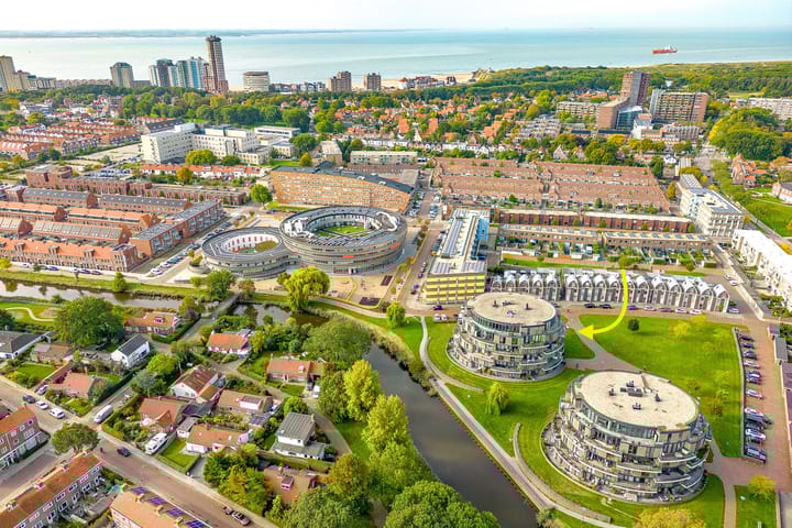 Photo 1 of Antoni Gaudipark 28