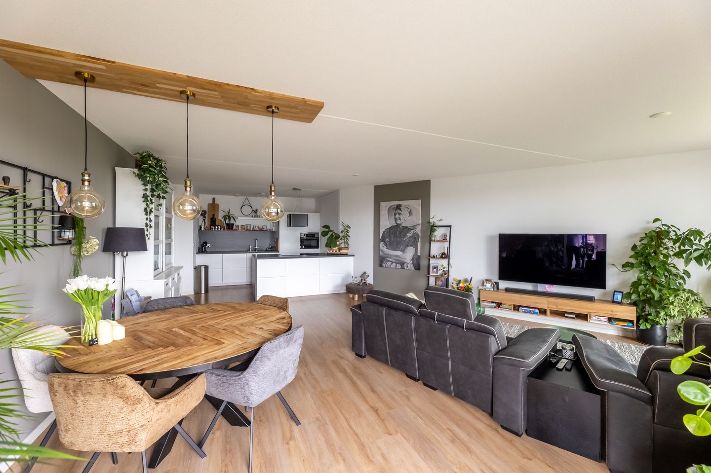 Foto 5 van Antoni Gaudipark 28