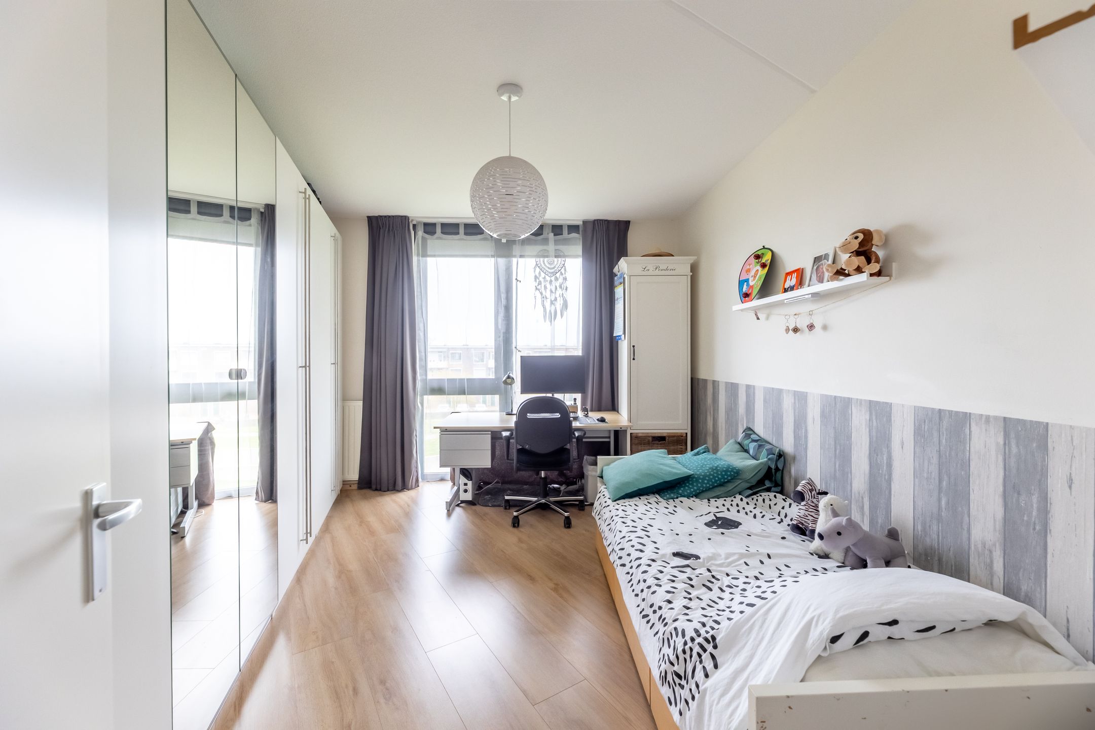 Foto 15 van Antoni Gaudipark 28