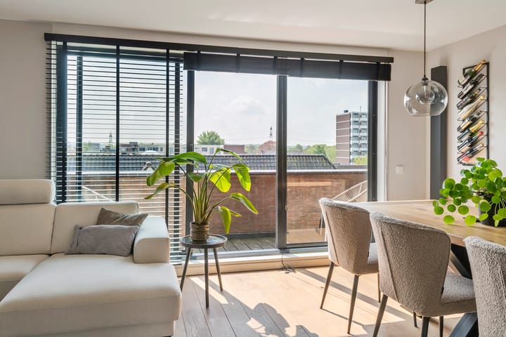 Foto 15 van J.G. Sandbrinkstraat 1-13