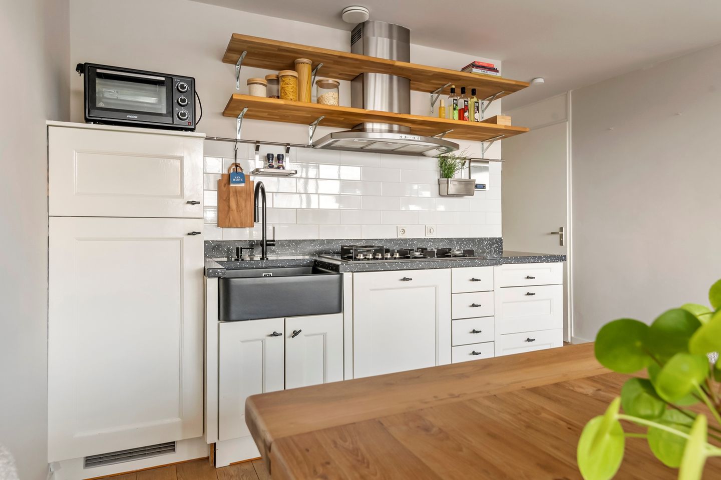 Photo 19 of J.G. Sandbrinkstraat 1-13