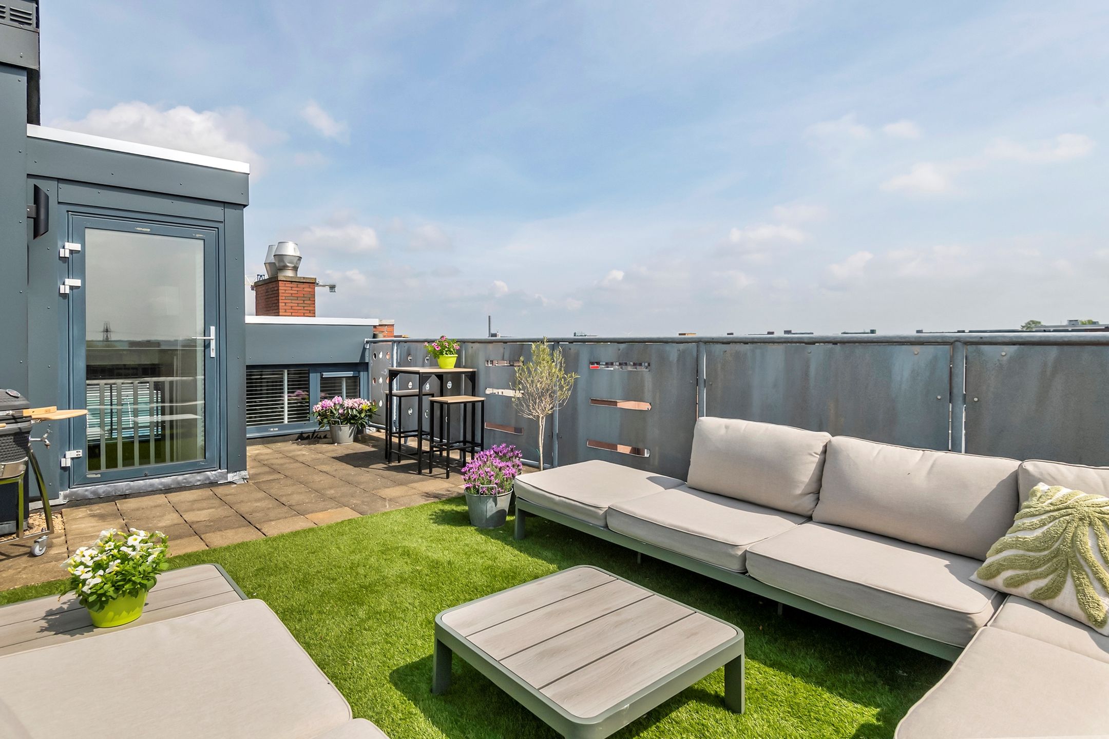 Photo 27 of J.G. Sandbrinkstraat 1-13