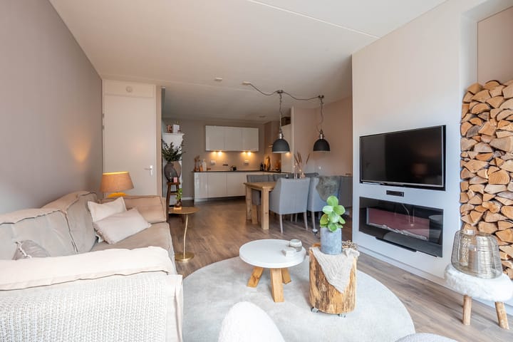 Foto 5 van Van Damstraat 10