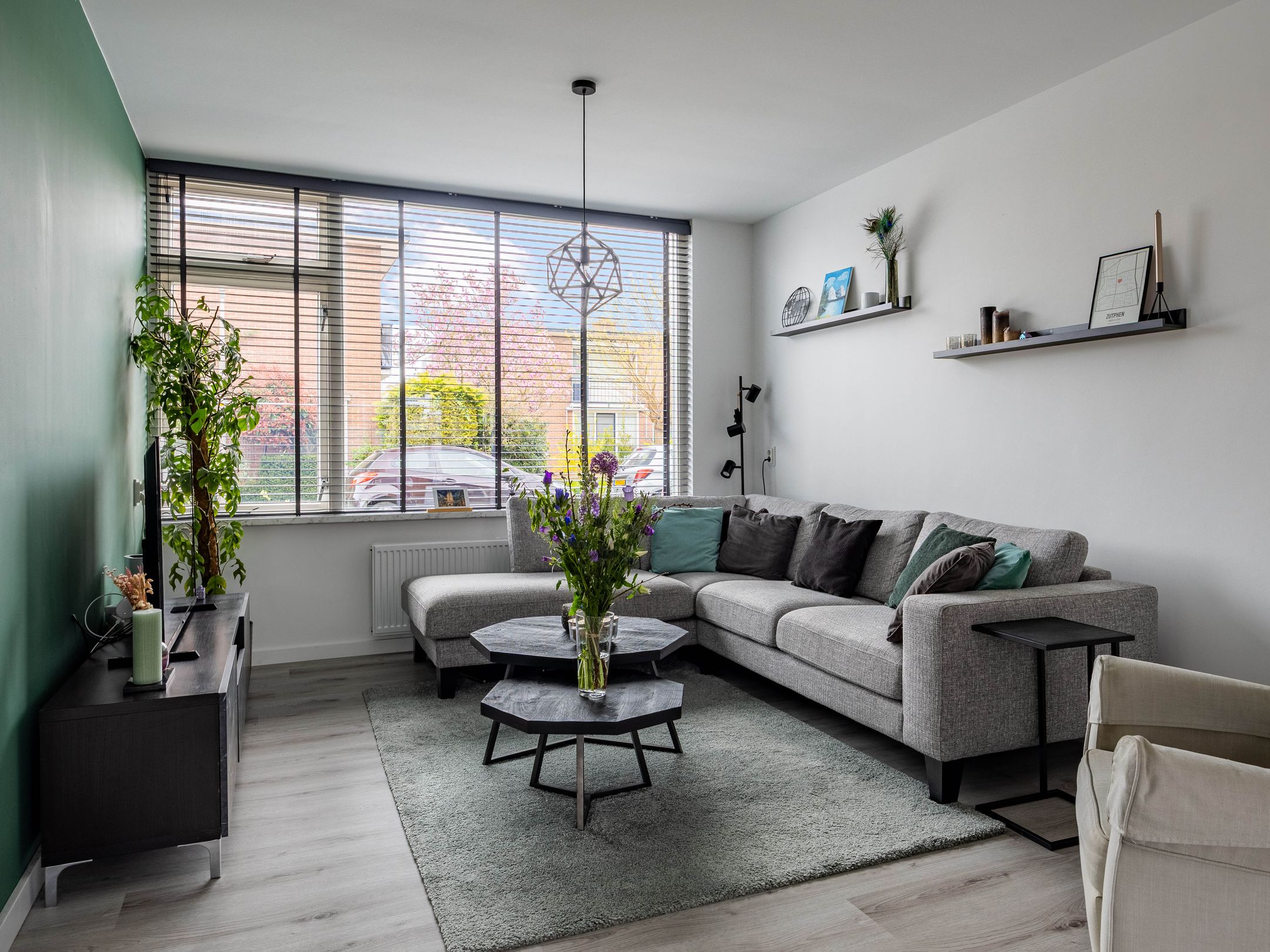 Photo 3 of Tollensstraat 6