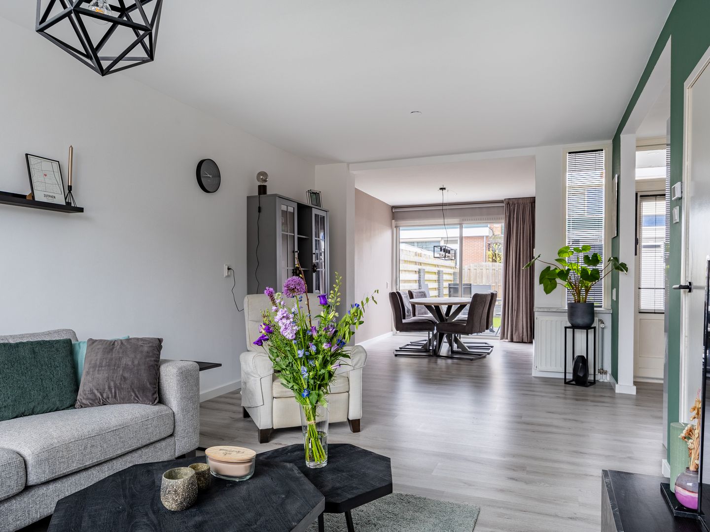 Photo 4 of Tollensstraat 6