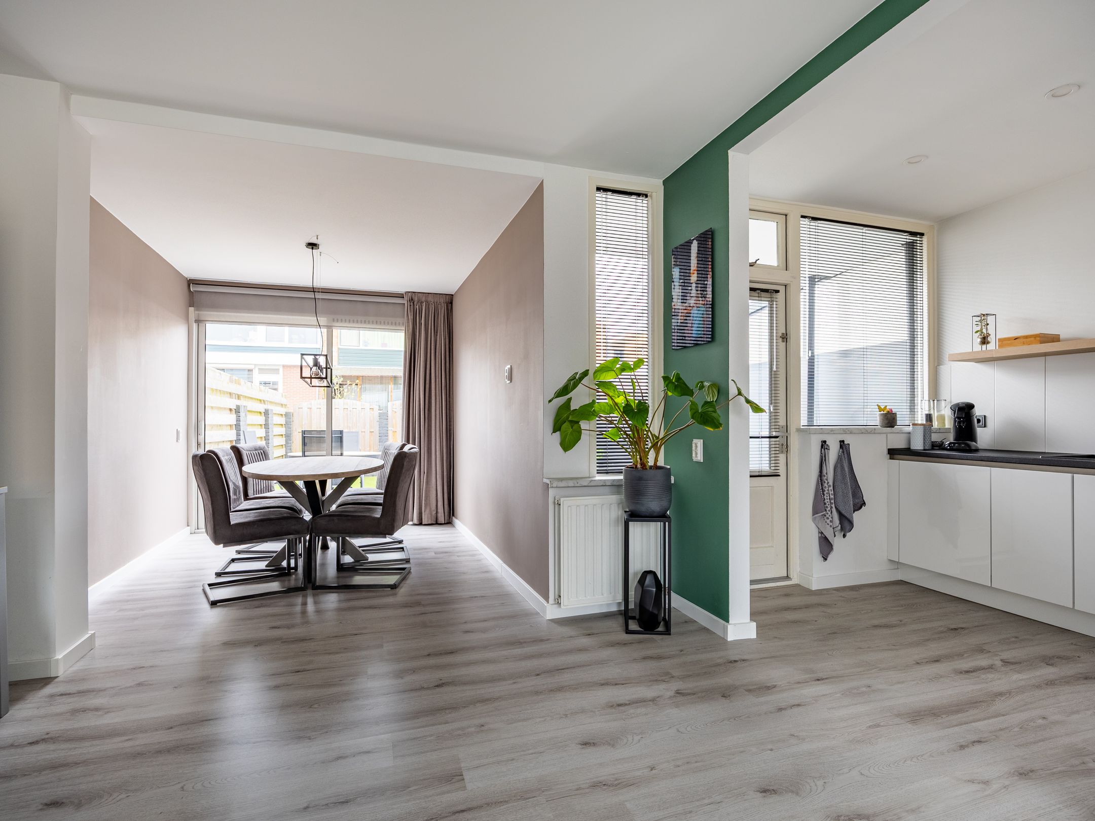 Photo 6 of Tollensstraat 6