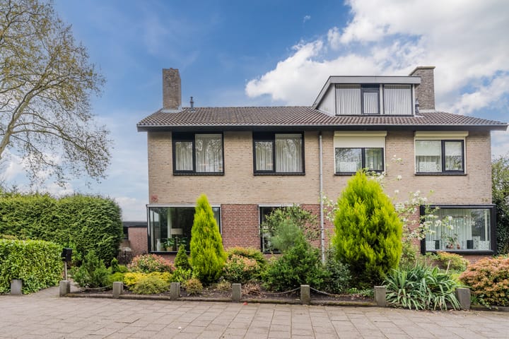 Foto 2 van Melkweg 33