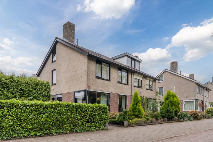 Foto 3 van Melkweg 33