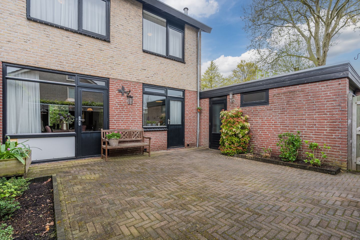 Foto 50 van Melkweg 33