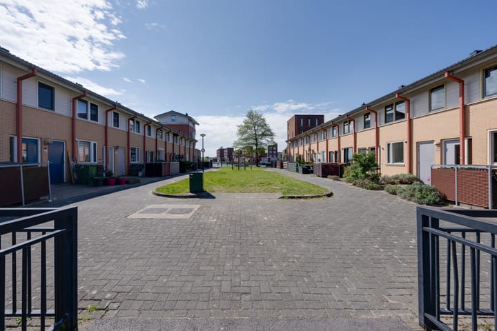 Photo 41 of Steigerdijk 67