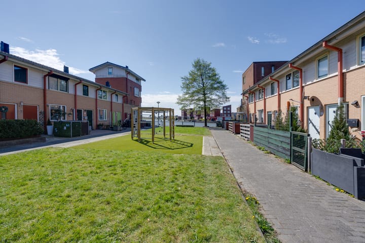 Photo 42 of Steigerdijk 67